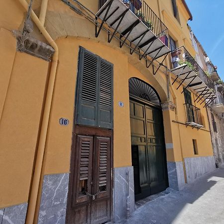 Vicolo Paterno Apartments Palermo Esterno foto